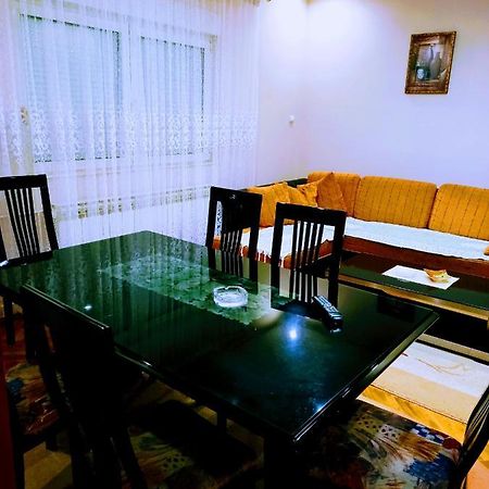 Stan na dan J&M Apartment Vrsac Bagian luar foto
