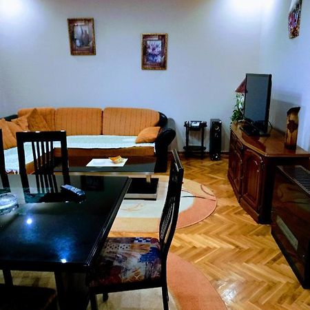 Stan na dan J&M Apartment Vrsac Bagian luar foto