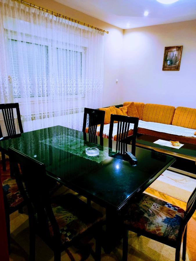 Stan na dan J&M Apartment Vrsac Bagian luar foto
